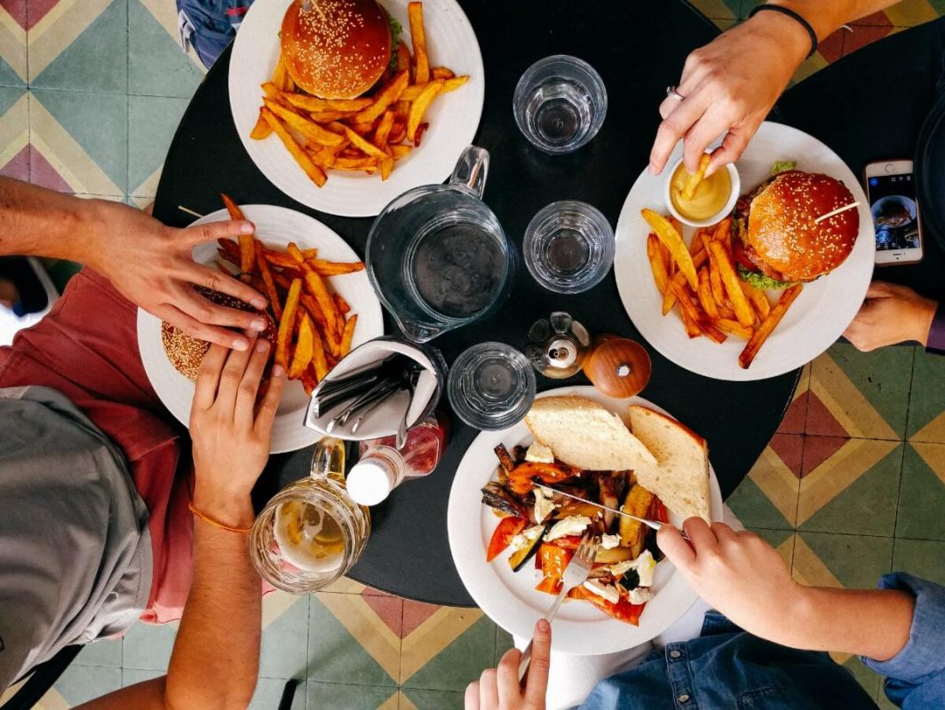 Natale 2020: menù in consegna a domicilio. Le 5 migliori App di food delivery 1