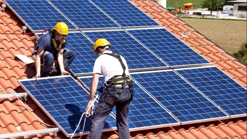 Ecco perché il fotovoltaico è l'arma più vantaggiosa e conveniente contro l'emergenza climatica 3 Impianto fotovoltaico: come funziona
