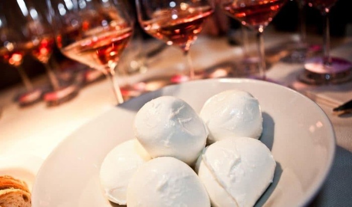 Scade l'obbligo di etichettatura sull'origine: quanto costa al nostro Paese il mercato dei prodotti "fake"