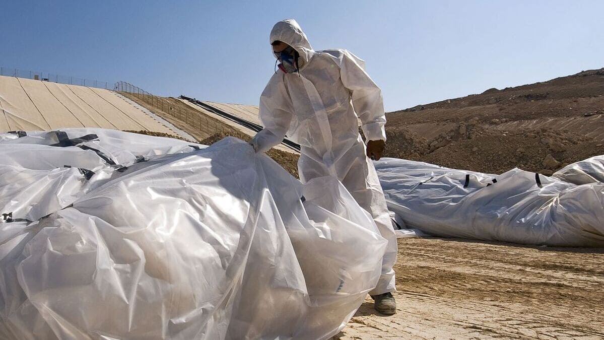 Smaltimento amianto: è necessario rimuovere questo materiale ancora presente negli edifici 1