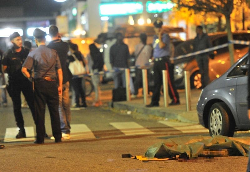 via sulmona milano sparatoria nella notte