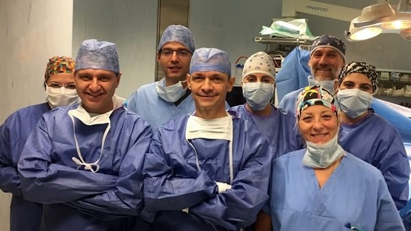 Nipoti salvano la zia dodo il 25% del loro fegato