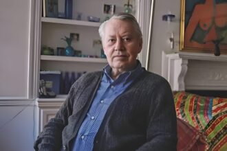 Il miliardario che ha scelto di morire povero: l'incredibile storia di Chuck Feeney 110