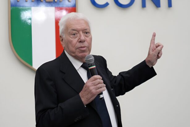 Chi era Nicola Pietrangeli, leggenda del tennis che ha insegnato all'Italia a vincere 27