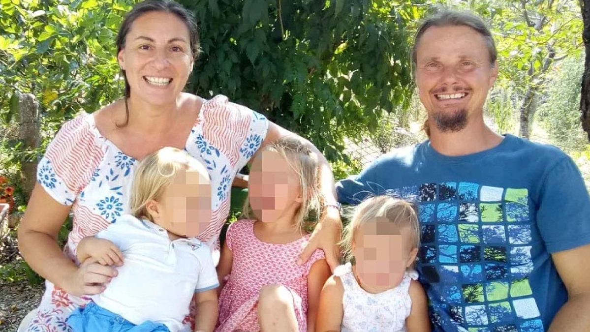 La nuova casa della famiglia nel bosco: "Grazie a tutti. Ci fidiamo dei giudici" 1