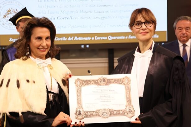 Laurea ad honorem a Paola Cortellesi: "L'emancipazione femminile riguarda tutti" 15
