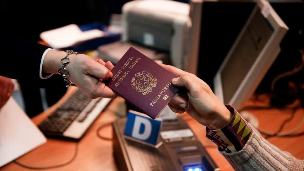Novità passaporto: da oggi non si potrà più pagare tramite bollettino postale 3