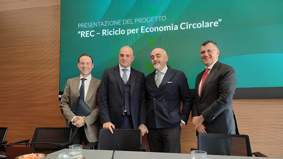 Progetto REC, un milione di dispositivi riciclati: esempio di economia circolare 2 Progetto REC, un milione di dispositivi riciclati: esempio di economia circolare 1