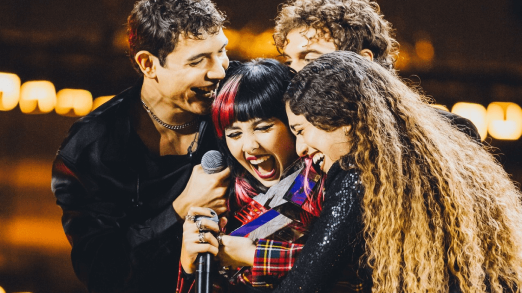 Chi è Rob, anima punk vincitrice di X Factor: "Paola Iezzi è stata fondamentale" 3