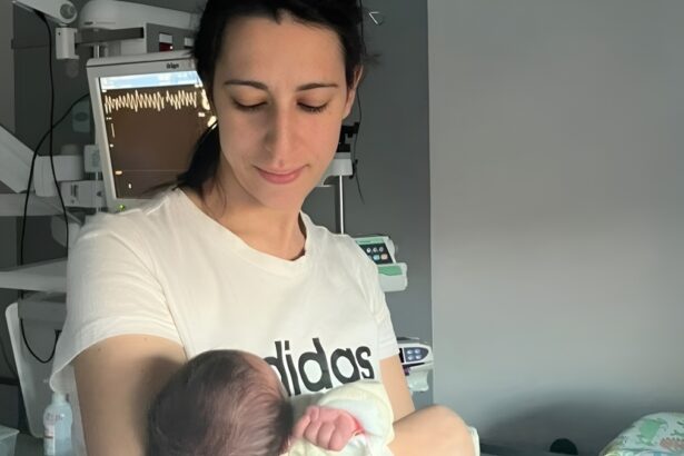 Operata di tumore in gravidanza, salvi lei e il bimbo: "Sarà un Natale speciale" 15