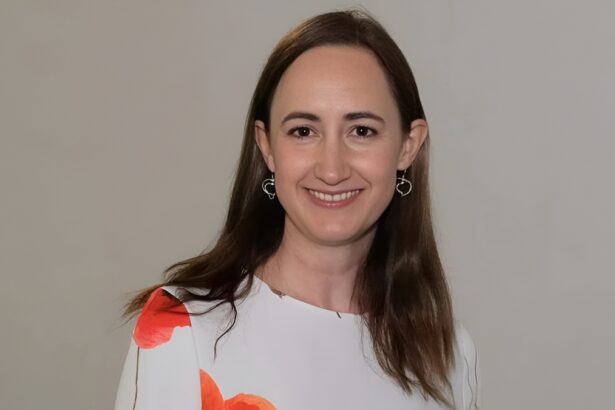 Chi era Sophie Kinsella, che raccontò di donne sfaccettate in "I love shopping" 72